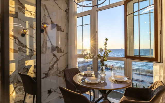 2-k s pryamim vidom na more | 1 Liniya Apartaments