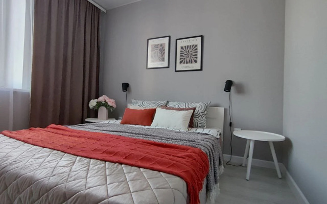 Квартира Светлая 2-к в Кировском районе