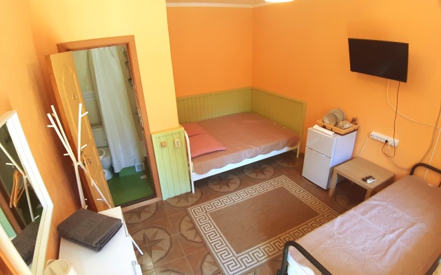 Oranzhevye Nebesa Guest House
