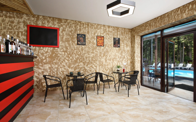 Mirros Subay Hotel Dombay