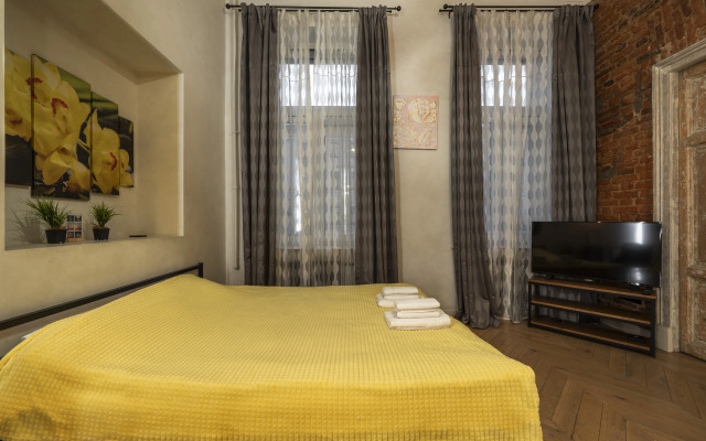 Апартаменты Уют с видом на Невский