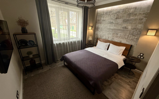 Apartamenty cemejnye Loft Apartments s proektorom