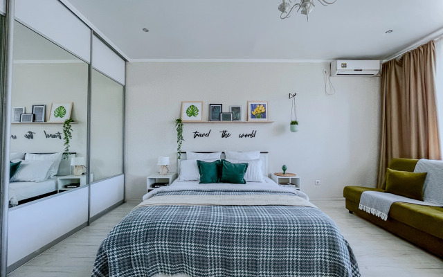 Green Fox na ulitse Kommunisticheskaya 8 Apartments