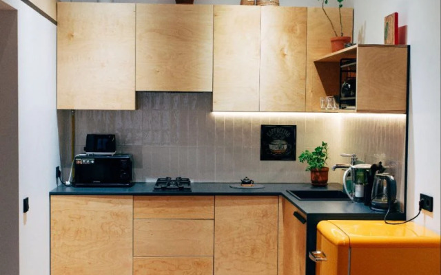 Квартира Дизайнерская с Отдельным Входом на Петроградке