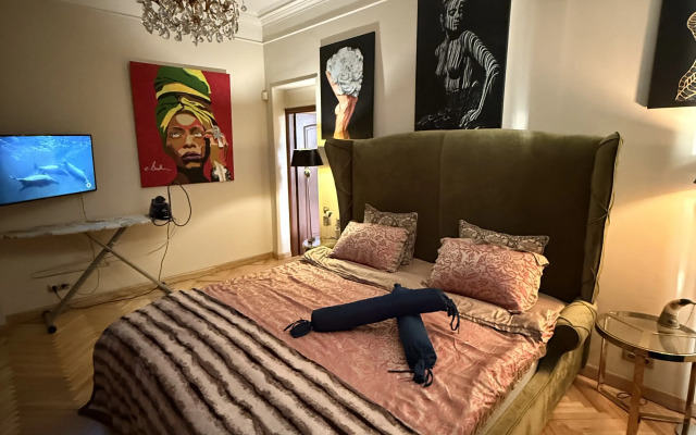 Dizaynerskaya U Kremlya Flat