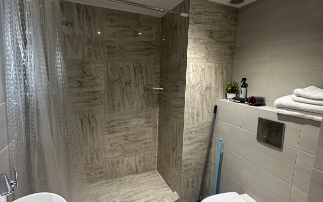 Апартаменты Двухуровневые 35м Недалеко от Центра