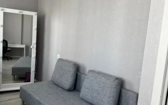 Sovremennaya Treshka Vozle Dana Mall Flat