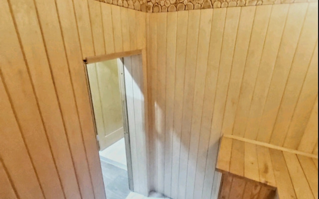 Vdali Ot Zhen Chalet
