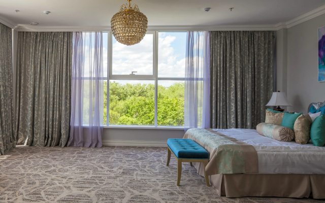 BRISTOL Central Park  4*