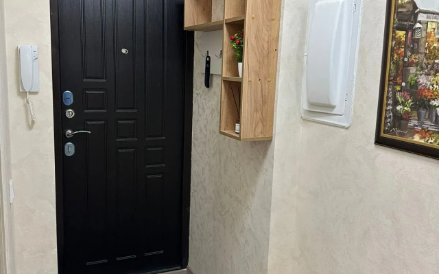 V Dome U Ozera Flat