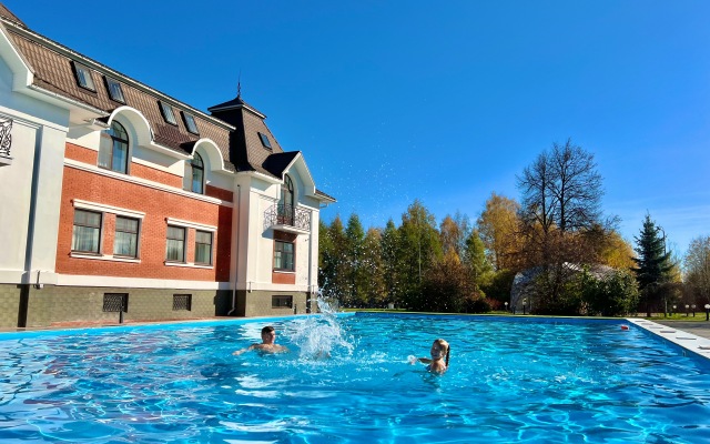 Villa Alpina Hotel