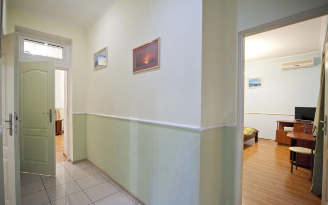 Apartments on Chekhov Street Heart of Yalta 5