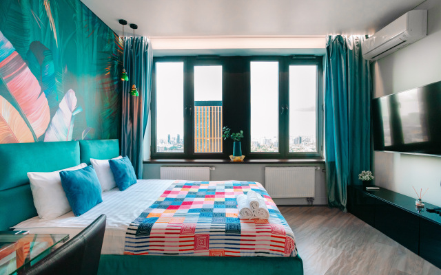 Апартаменты Lalapart Tropikana с ярким ремонтом на 30 этаже небоскреба Савеловский Сити