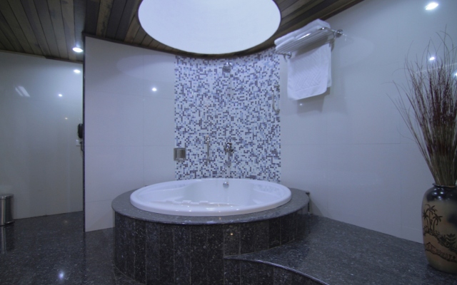ManuAllaya the Resortspa Hotel