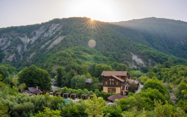 Отель Загородный Клуб Лесная Заимка