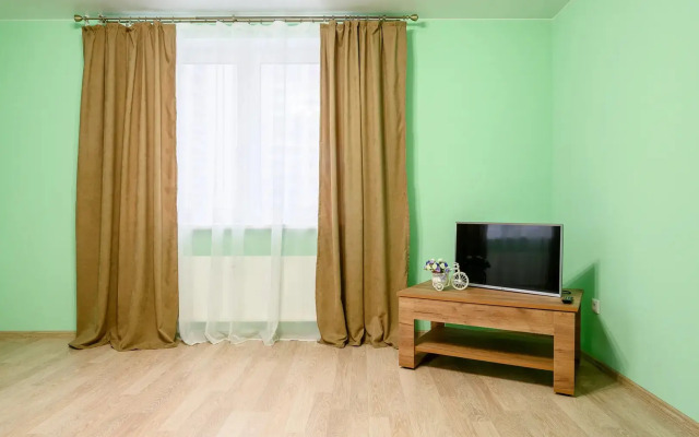 on Yekaterininskaya, 12 Apartament