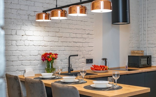 Stilny Loft v Samom Tsentre Goroda Flat