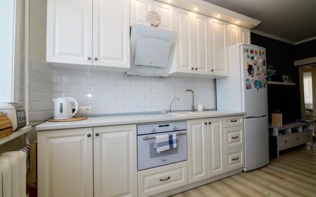 Апартаменты Трехкомнатная в центре города по ул. Ленина