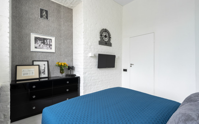 Квартира четырехкомнатная на Почтамтском