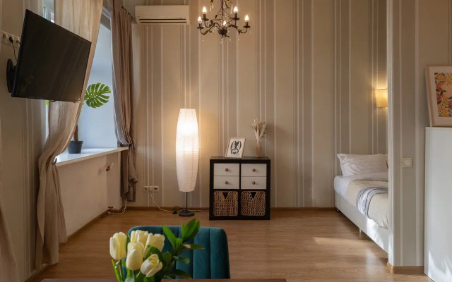Stilnaya Na Bronnoy U Patriarshikh Prudov Flat