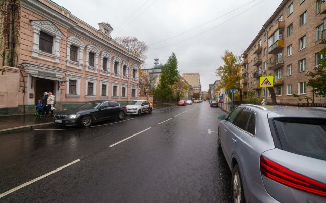 Bol'shaya Tatarskaya Flat