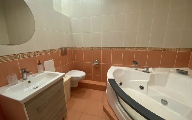 Ryadom S Vokzalom Flat