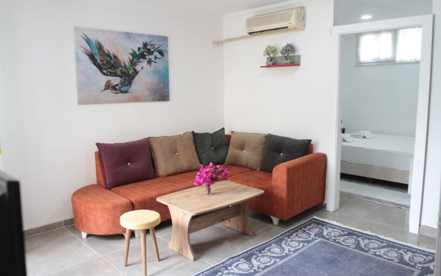Hillside Apart House Apartment Hotel