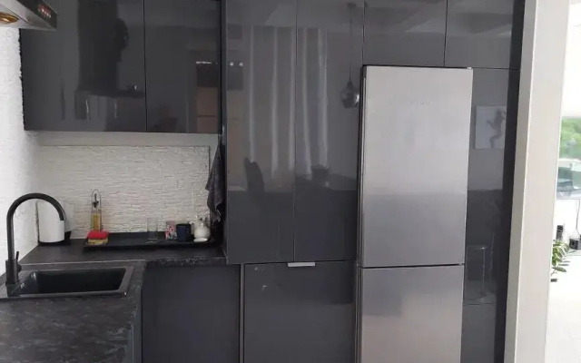 Uyutny S Baney Na Pervoy Linii Reki Tvertsa Private house