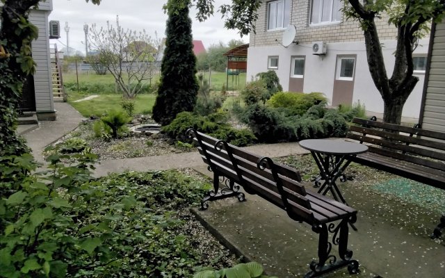 Valeria 2 Guest House