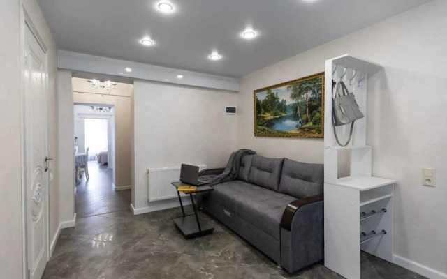 Na Ulitse Krasnoy 7 Flat