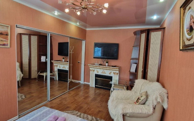 Квартира на улице Карла Либкнехта 4