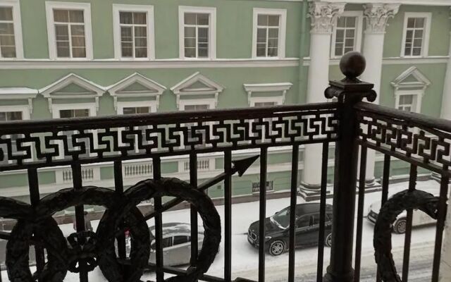 Квартира с балконом, красивый вид , рядом Эрмитаж, парковка