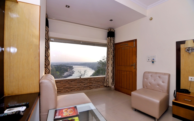 Ganesha Inn Hotel