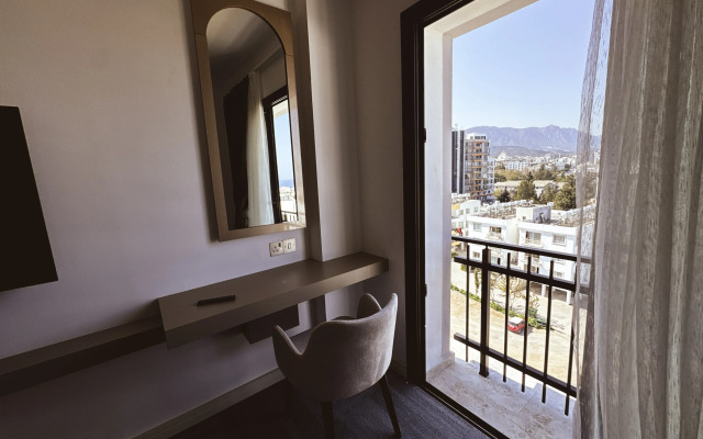 Dorana Art Hotel