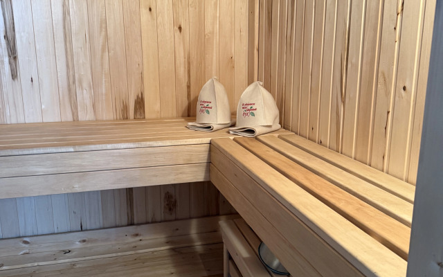 Частный дом Уютный домик-банька в городе