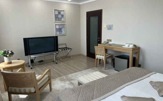 Отель Персона