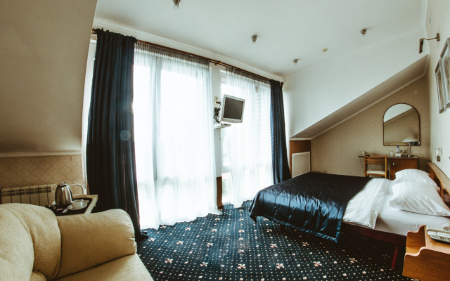 Pride Hotel