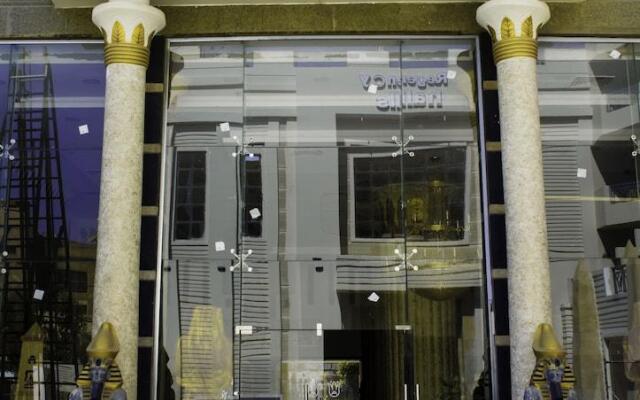 Regency Pyramids Hotel