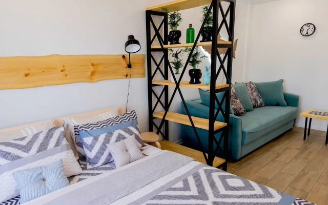 Na Yeleny Kolesovoy 26B Flat