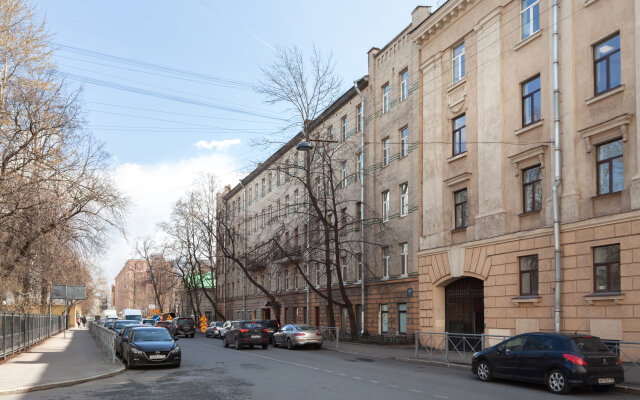 Zhivi Na Petrogradke Apartments