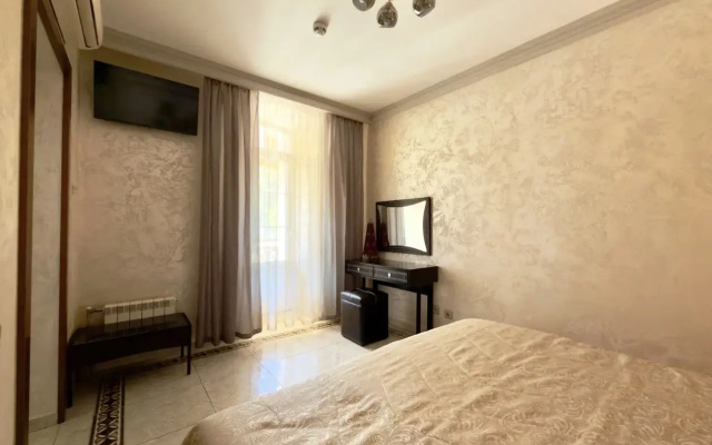Apartamenty Luks sokolad v Tavride na nabereznoj Alty