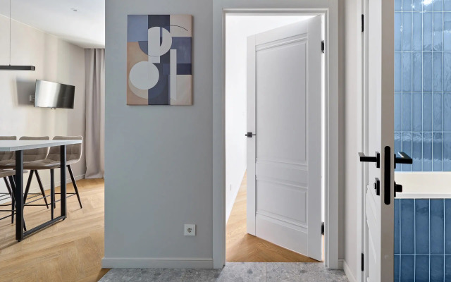Yevrodvushka U Morya Flat