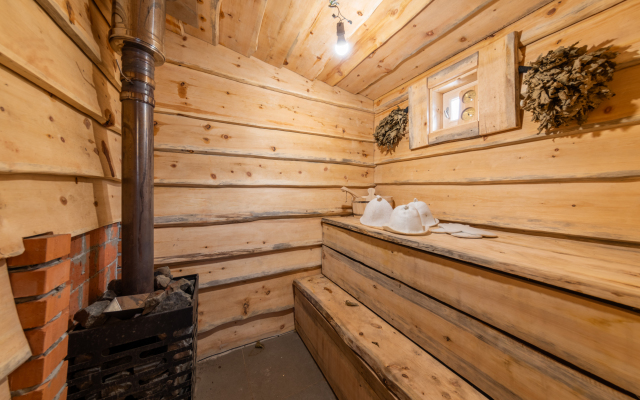 Гостевой дом LuckyHomeRent Домик у Озера 2