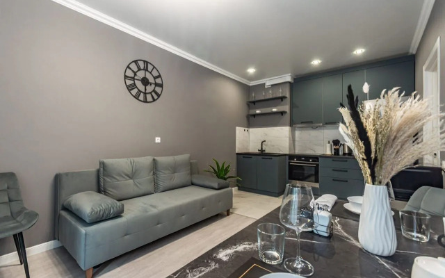 Na Borisa Slyusarya Flat