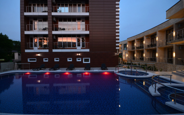 Gold Monte Hotel