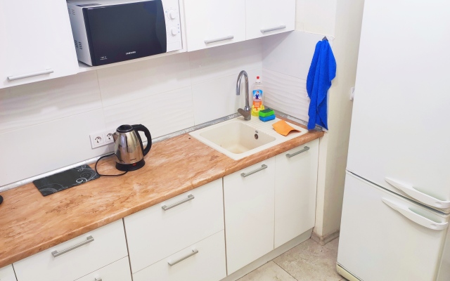 S Tremya Otdelnymi Komnatami I Kukhney Apartments