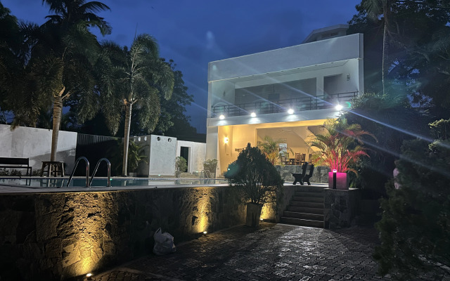 Surf and Ride by Alisher Guest house