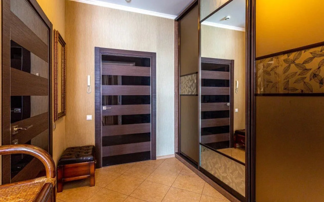 Ideal Khauz Apartments 1