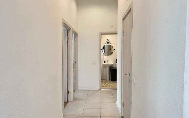 Квартира Двухкомнатная просторная и уютная ArtApart