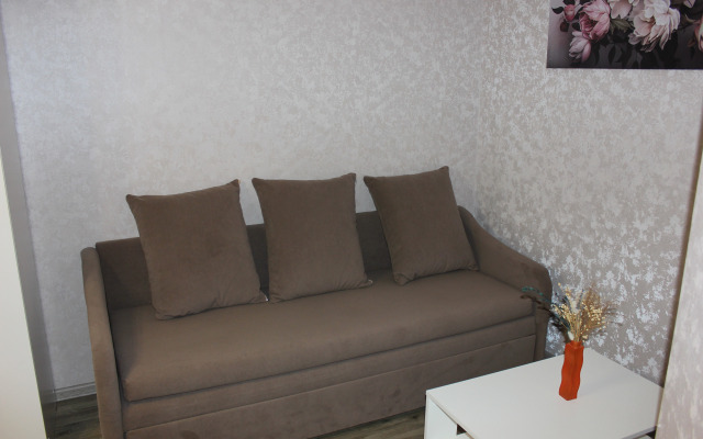 Na Ulitse Yuliusa Fuchika 82 Flat